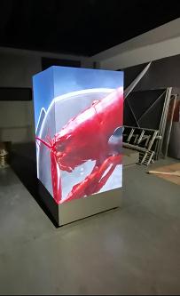 新疆東西湖P2.0安裝完畢   尺寸：0.96x1.6x3   像素點(diǎn)：1440x800